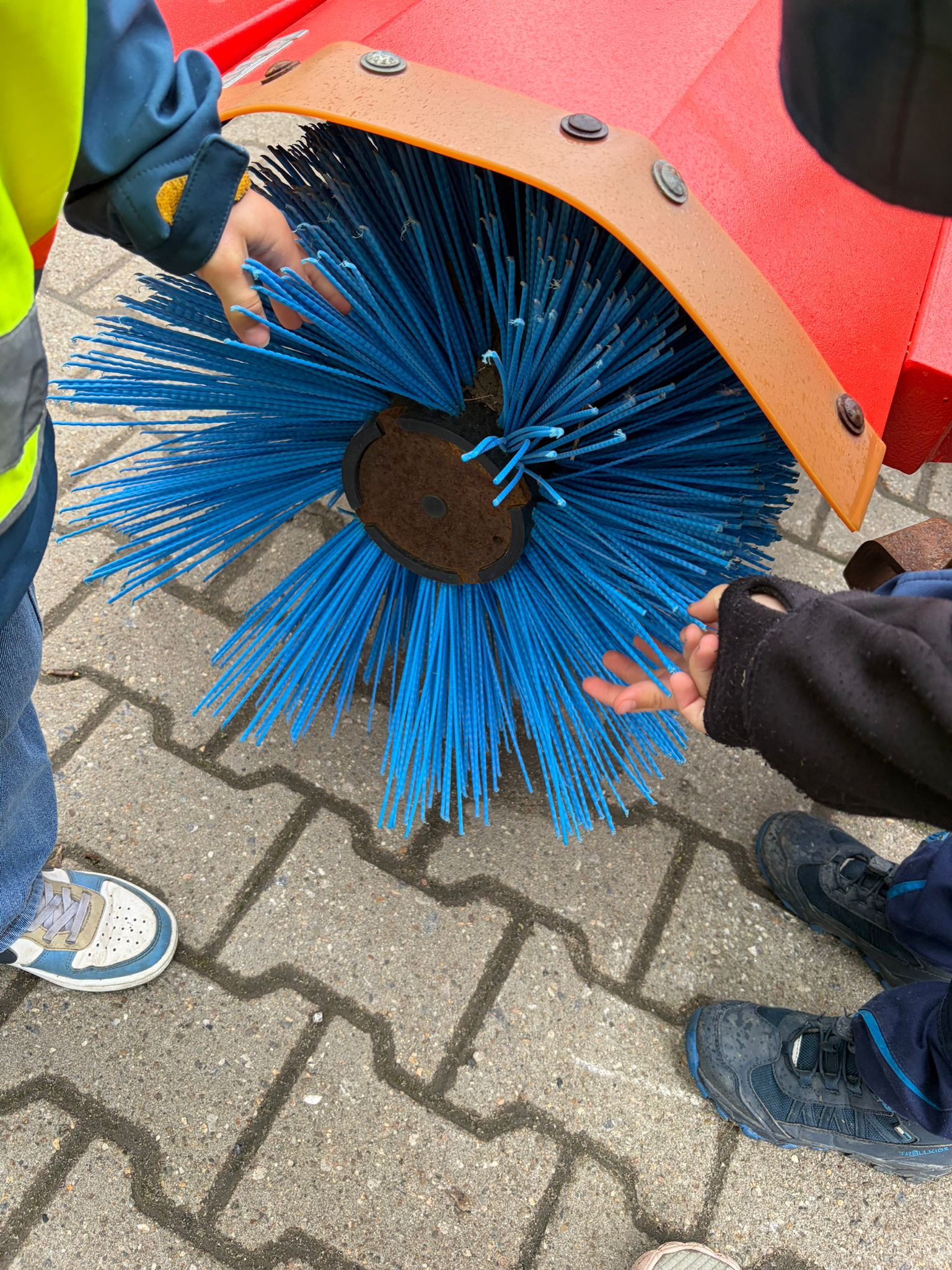 Die Vorschulkinder machen einen Ausflug zur Entsorgung Herne